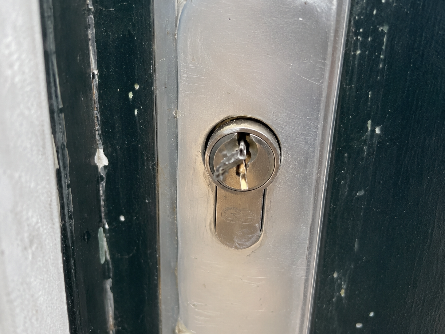 Afgebroken sleutel in een cilinderslot